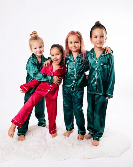 Family Xmas Satin Pjs For, Custom Satin Pajamas, Christmas Pajamas,  Christmas Gift, Green Red Satin Pjs, Personalized Pjs, Xmas Eve Gift-ll 